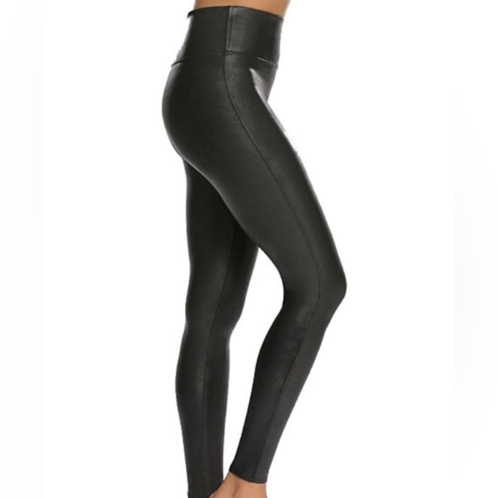 Spanx- black faux leather snakeskin small